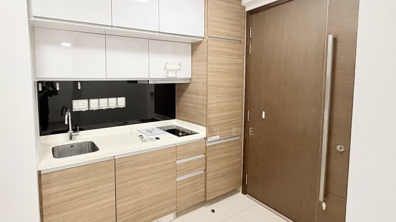 Centra Heights Condominium For Sale at S$ 868,000 | PropertyGuru Singapore