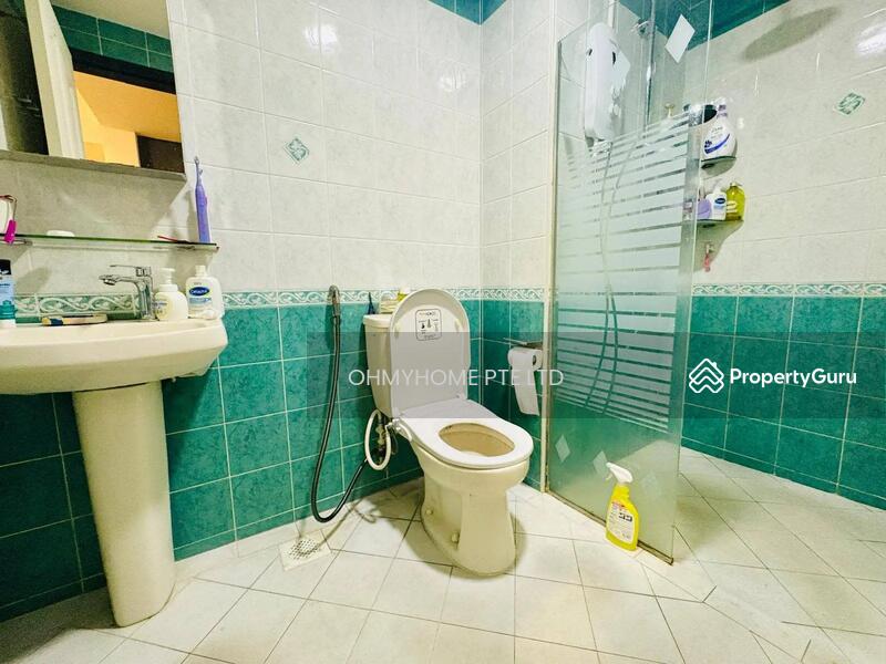For Sale - Thomson Imperial Court