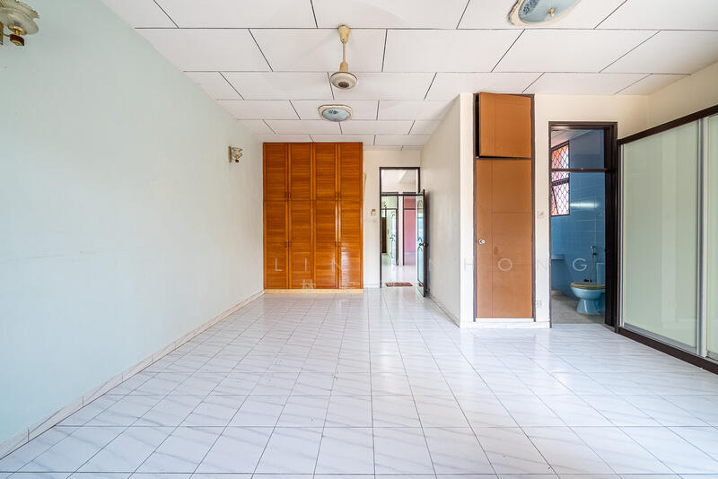 For Sale - Kembangan Estate