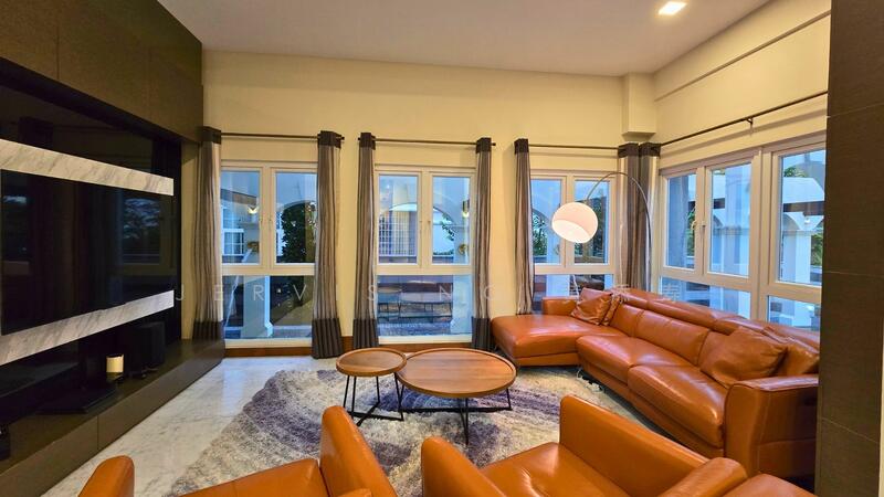 For Sale - ⭐️ RARE ⭐️ CHEAP Move-In GCB in the Heart of Novena