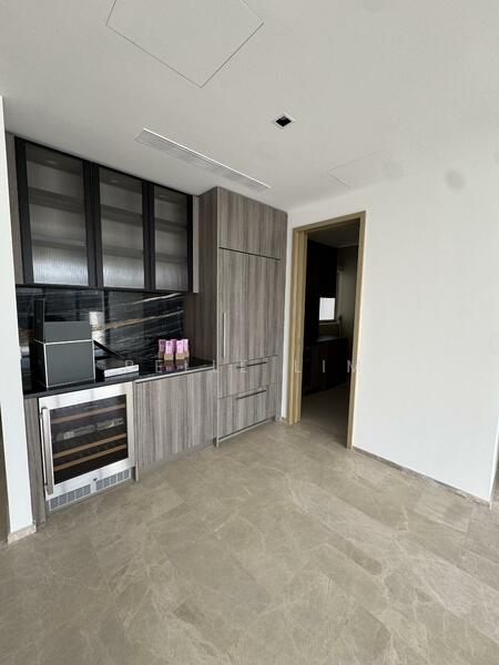 Dry Kitchen