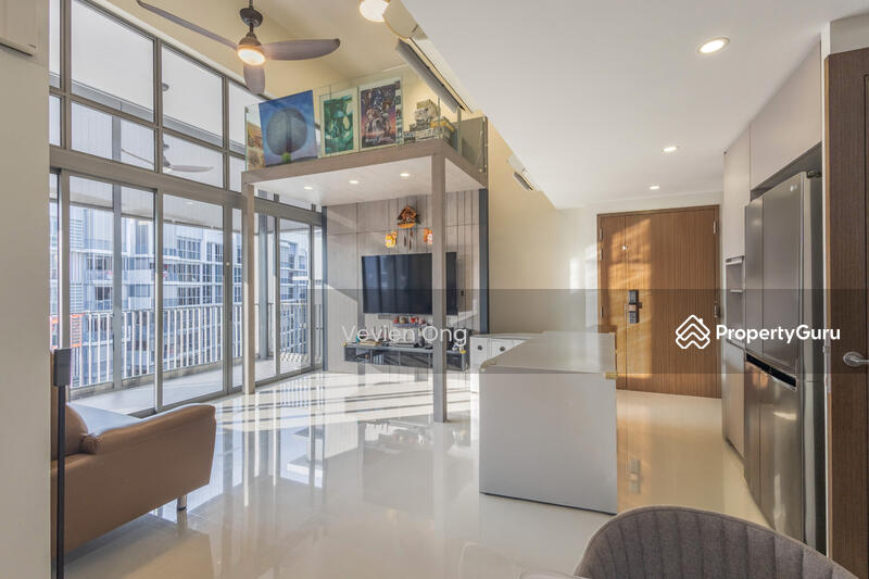 For Sale - The Visionaire