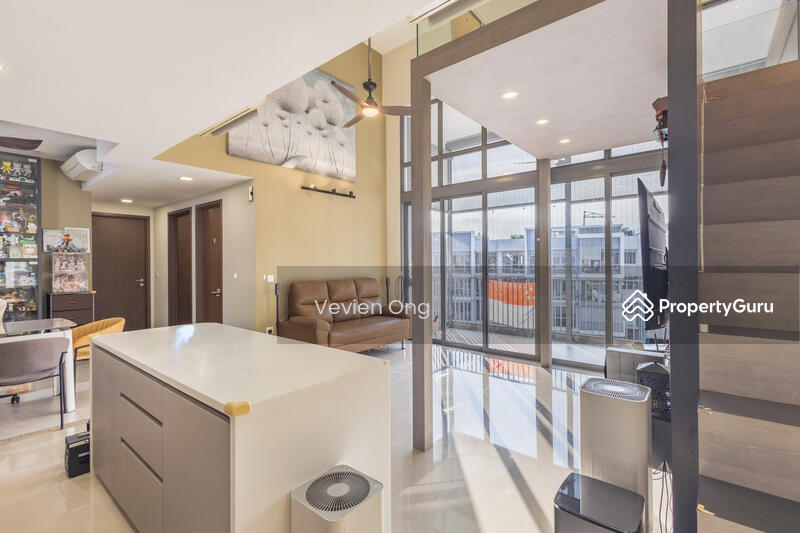 For Sale - The Visionaire