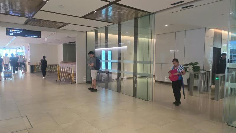 Super Prominent location next to MRT, Office, School, Art Museum, Bras Basah Road, Beach Road / Bugis / Rochor, 668 sqft, Food & Beverage For Rent, by Wee Frankie, 60088063 - Entrance - CommercialGuru.com.sg