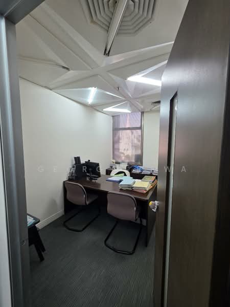 Peninsula Plaza, 111 North Bridge Road, 441 sqft, Office For Rent, by George Rewa, 60088161 - Study - CommercialGuru.com.sg