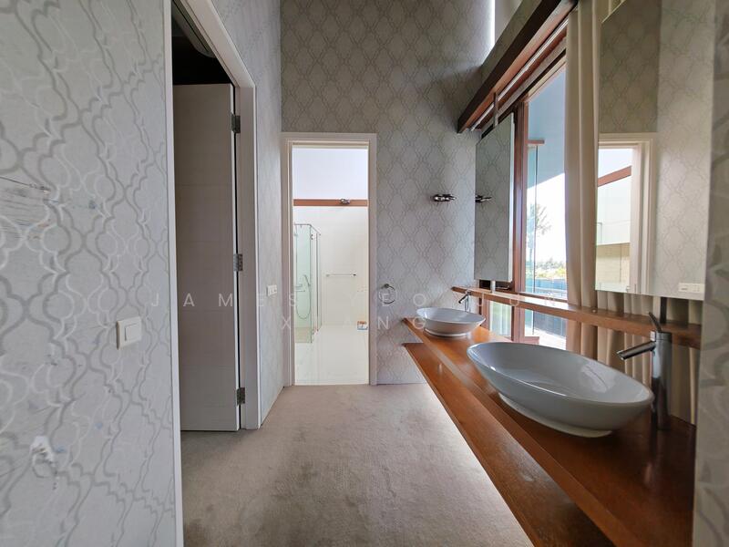 Ocean Drive Luxury Living - Enjoy the Ocean Breeze, Ocean Drive, 5 Bedrooms, 8,500 sqft, Bungalow House For Rent, by James Yeo Jun Xiang, 60088280 - PropertyGuru.com.sg