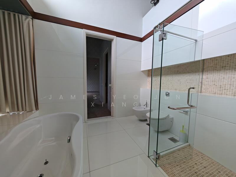 Ocean Drive Luxury Living - Enjoy the Ocean Breeze, Ocean Drive, 5 Bedrooms, 8,500 sqft, Bungalow House For Rent, by James Yeo Jun Xiang, 60088280 - PropertyGuru.com.sg