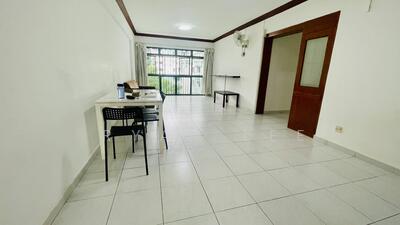 For Sale - 521 Woodlands Drive 14