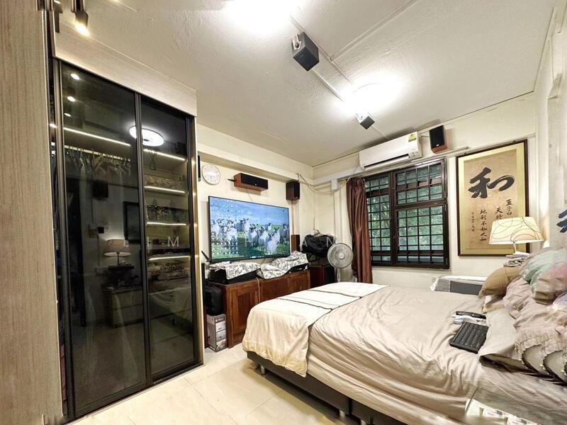 For Sale - 1 Beach Road