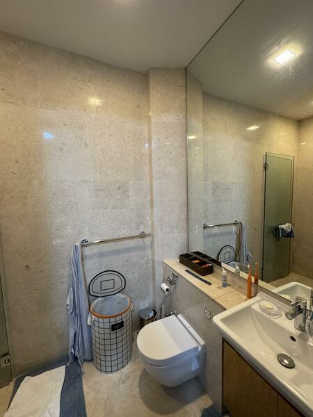 common toilet 2