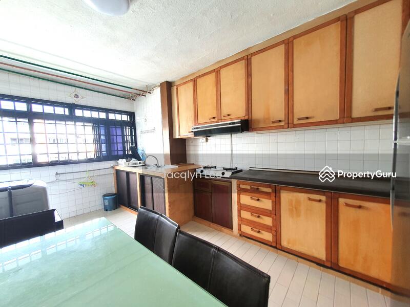 For Rent - 213 Serangoon Avenue 4