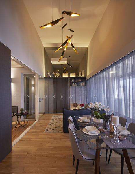 Living area (SHOWROOM FURNISHED)