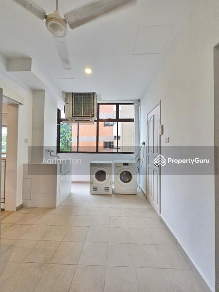 Laundry/Service Yard