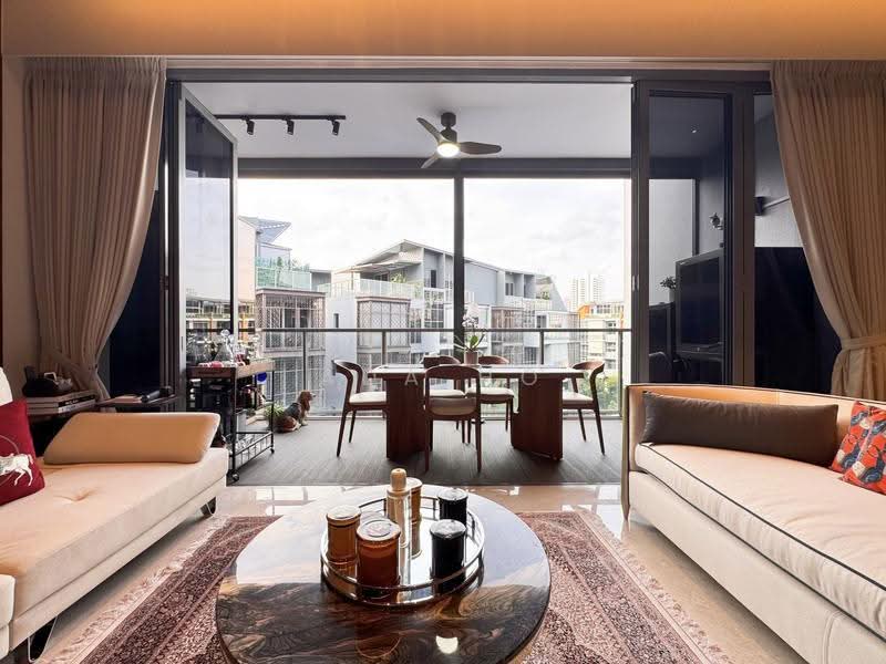 Mon Jervois, 41 Jervois Road, Tanglin / Holland / Bukit Timah, 3 Bedrooms, 2,368 sqft, Condominium For Sale, by Ada Ho, 60089193 - Living Room - PropertyGuru.com.sg