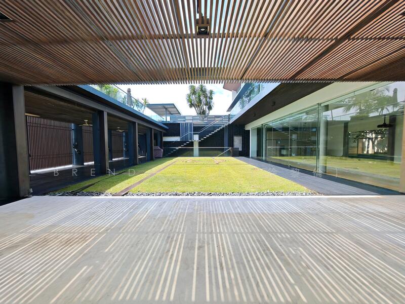 BRENDA ZEE 9450*9938 ✧ Ocean Drive ✧ Waterfront Bungalow for Rent, Ocean Drive, 5 Bedrooms, 8,500 sqft, Bungalow House For Rent, by Brenda Zee (徐黎倫), 60089284 - Resort-style waterfront bungalow in Sentosa Cove - PropertyGuru.com.sg