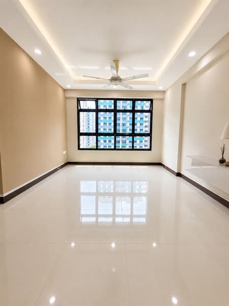 808C Choa Chu Kang Avenue 1, 808C Choa Chu Kang Avenue 1, 3 Bedrooms, 990 sqft, HDB Flat For Sale, by Sindy Lin, 60089353 - Living Room 2 - PropertyGuru.com.sg