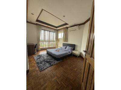 For Rent - Bullion Park