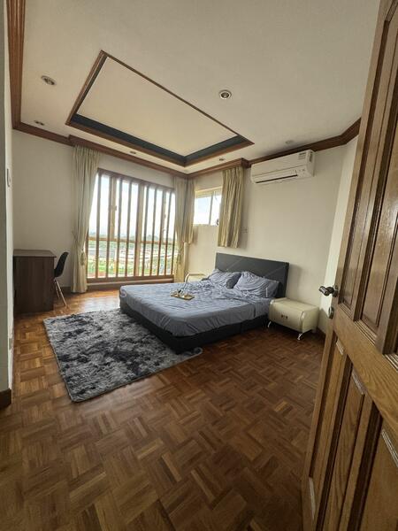 For Rent - Bullion Park