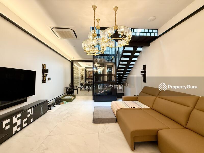 For Rent - Conservation Shophouse of Style with Art Deco Influences