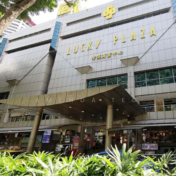 Lucky Plaza, 304 Orchard Road, 884 sqft, Mall Shop For Rent, by Amenda Teo, 60089718 - Exterior - CommercialGuru.com.sg