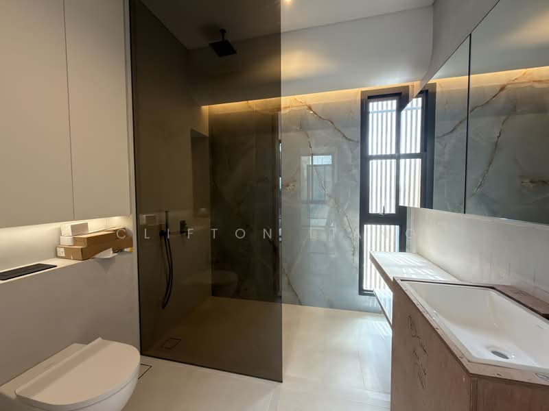 New Jalan Leban Huat Terrace Terraced House For Sale at S$ 6,400,000 | PropertyGuru Singapore - Bathroom