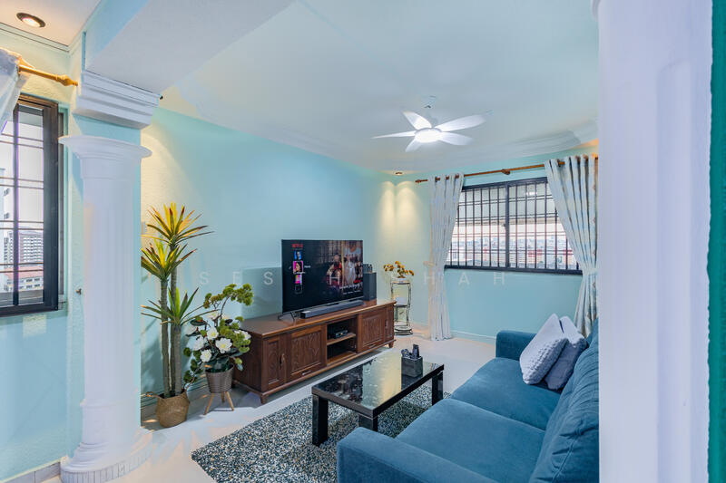 For Sale - 460 Hougang Avenue 10