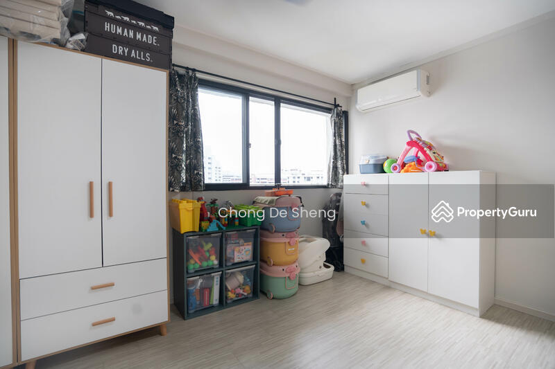 For Sale - 630 Hougang Avenue 8