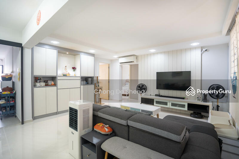 For Sale - 630 Hougang Avenue 8
