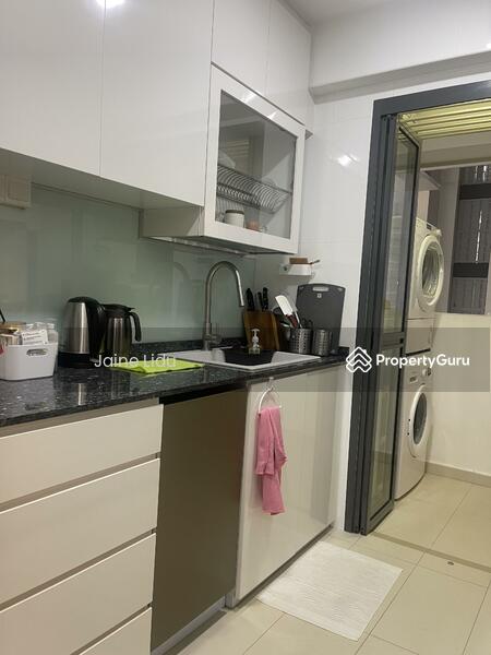 Well design and functional kitchen!