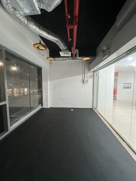 Bugis Cube, 470 North Bridge Road, 183 sqft, Mall Shop For Sale, by Puti Lee Stingl, 60090717 - Interior - CommercialGuru.com.sg
