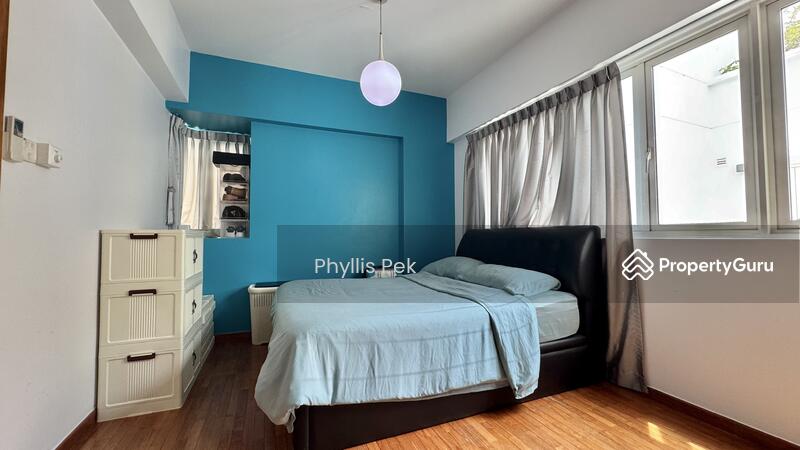Spacious bedrooms throughout!