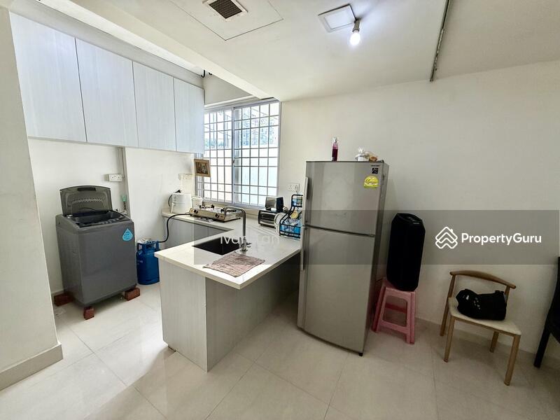 For Rent - Carissa Park Condo