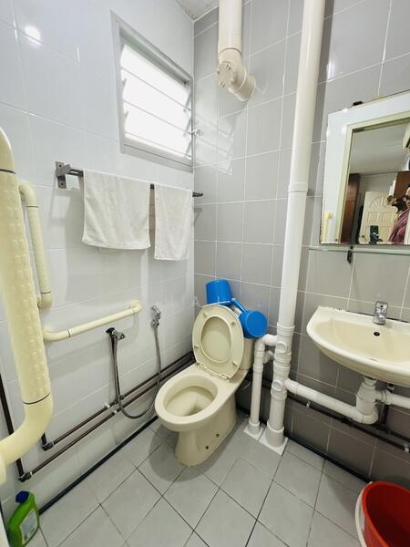 Ensuite bathroom