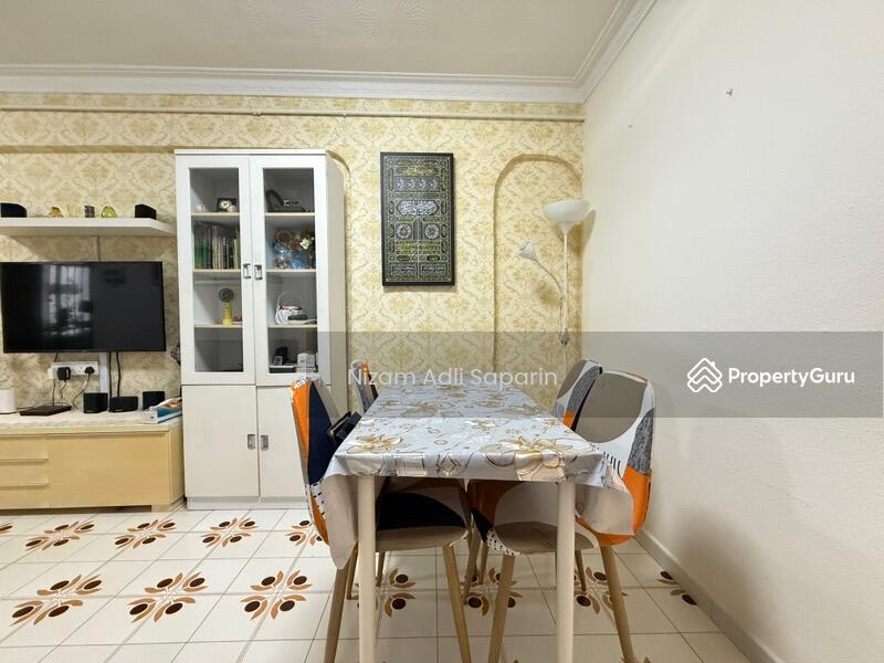 For Sale - 114 Hougang Avenue 1