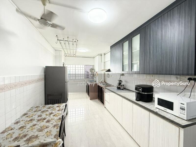 For Sale - 276 Tampines Street 22