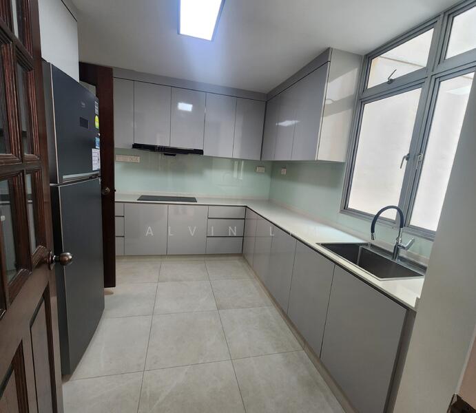 Avila Gardens, 11 Flora Road, 4 Bedrooms, 1,755 sqft, Condominium For Rent, by Alvin Lim, 60091313 - Kitchen - PropertyGuru.com.sg
