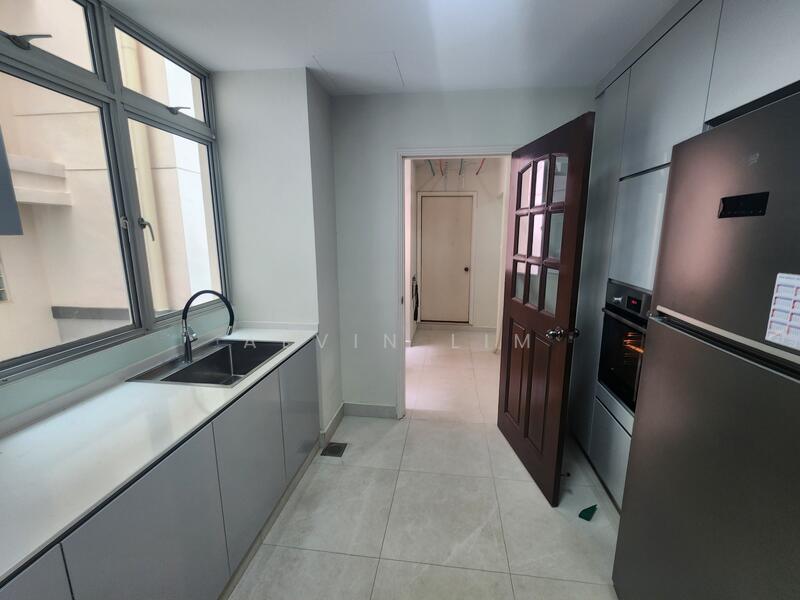 Avila Gardens, 11 Flora Road, 4 Bedrooms, 1,755 sqft, Condominium For Rent, by Alvin Lim, 60091313 - Kitchen - PropertyGuru.com.sg