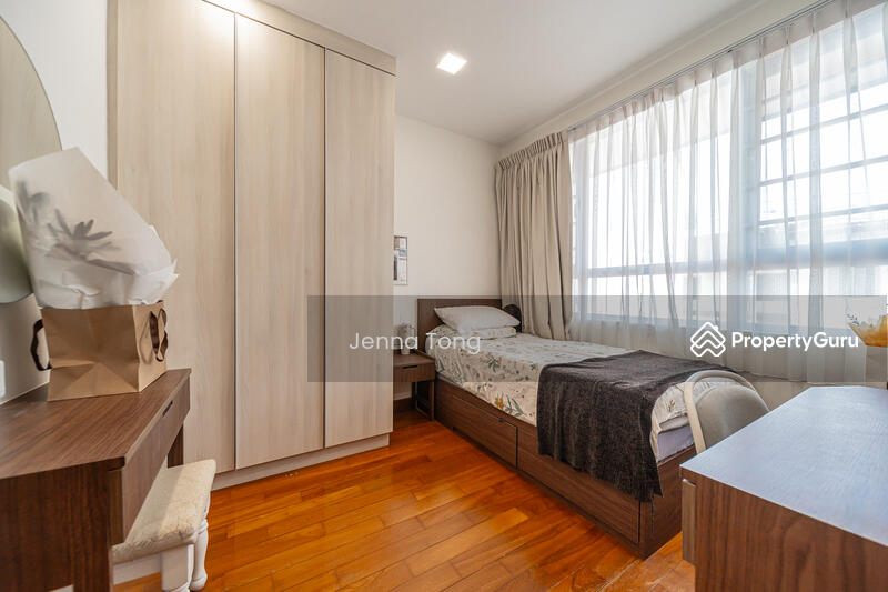 For Sale - Rare Freehold Inter-Terrace at Jalan Riang (Braddell Heights Estate)
