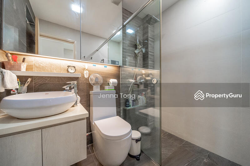 For Sale - Rare Freehold Inter-Terrace at Jalan Riang (Braddell Heights Estate)