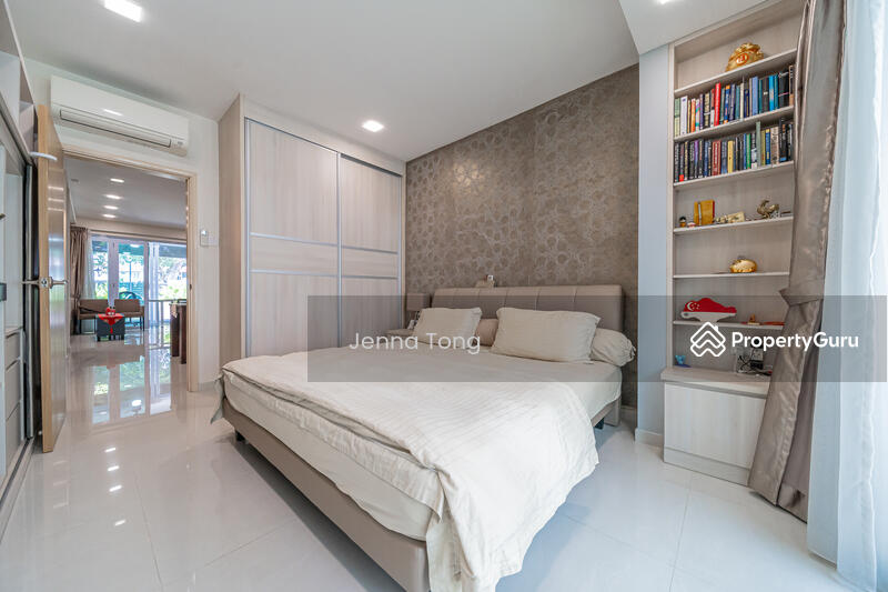 For Sale - Rare Freehold Inter-Terrace at Jalan Riang (Braddell Heights Estate)