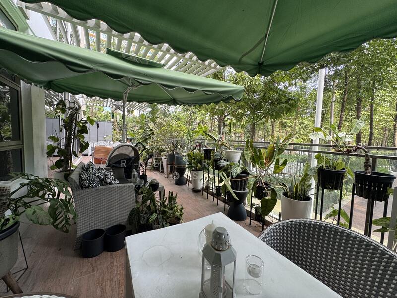 For Rent - The Seafront on Meyer