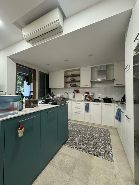 For Rent - The Seafront on Meyer