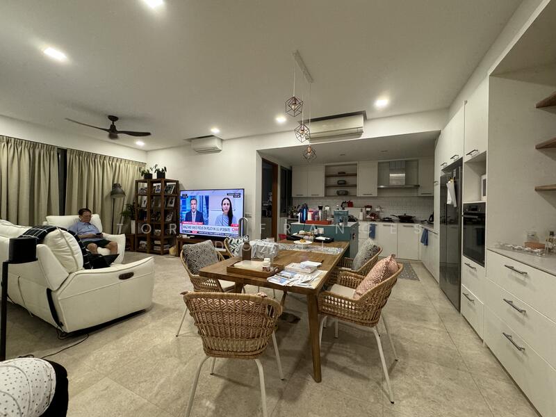 For Rent - The Seafront on Meyer