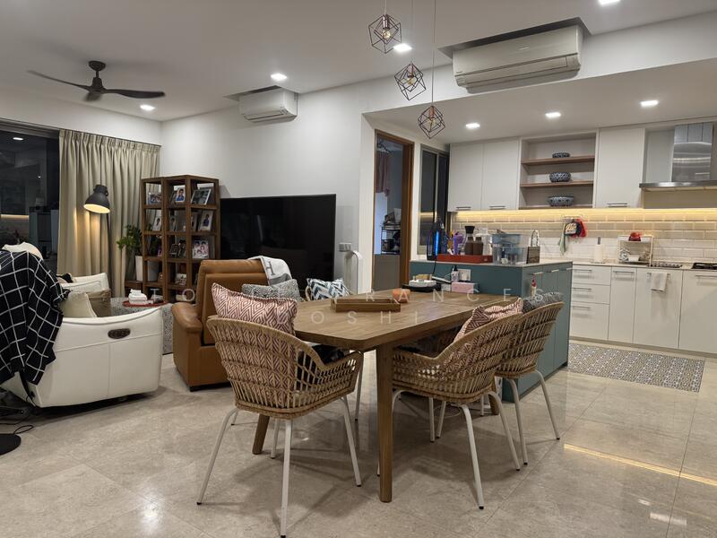 For Rent - The Seafront on Meyer