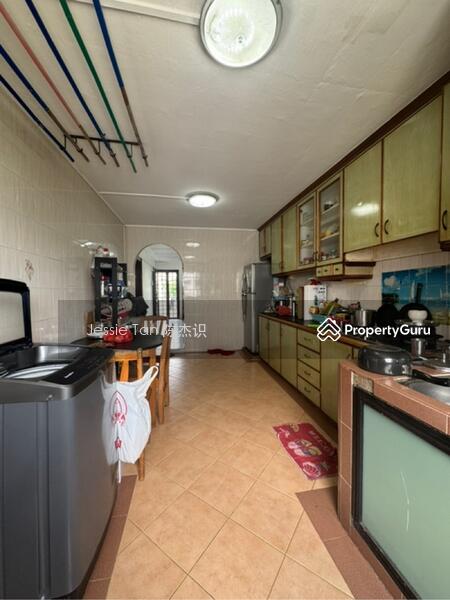 For Sale - 576 Ang Mo Kio Avenue 10