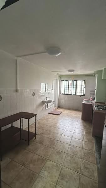 219 Yishun Street 21, 219 Yishun Street 21, 2 Bedrooms, 732 sqft, HDB Flat For Rent, by Maria Heng, 60091702 - Kitchen - PropertyGuru.com.sg