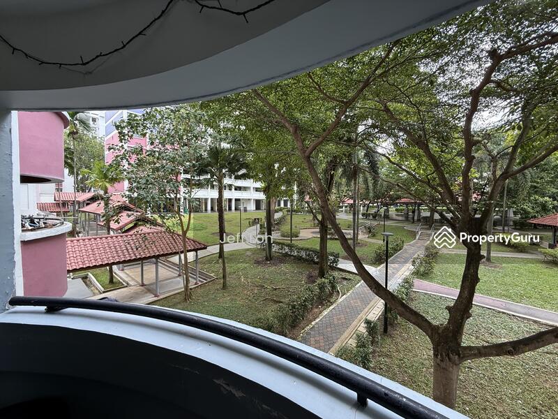 For Rent - 649 Hougang Avenue 8