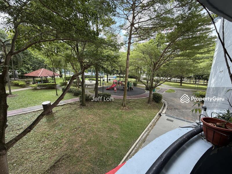 For Rent - 649 Hougang Avenue 8