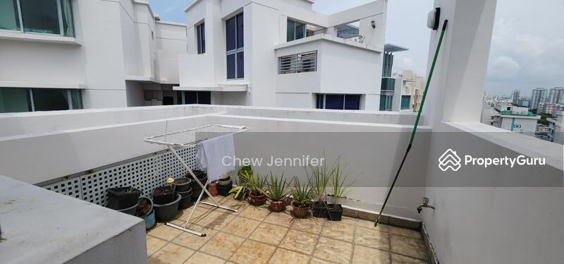 For Sale - Tanamera Crest