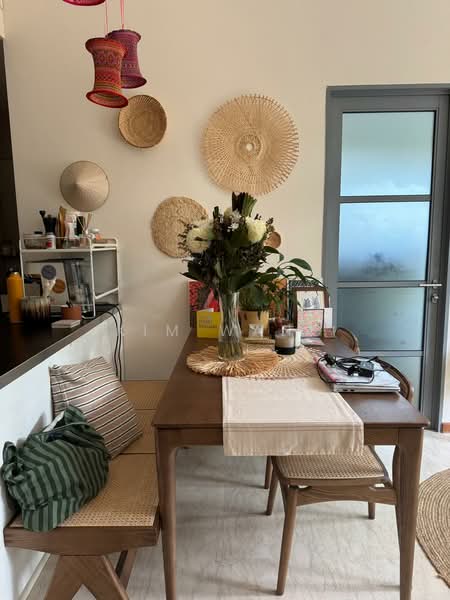 Viz at Holland, 221 Queensway, 2 Bedrooms, 1,033 sqft, Condominium For Sale, by Kim Wang, 60091854 - Dining Room - PropertyGuru.com.sg
